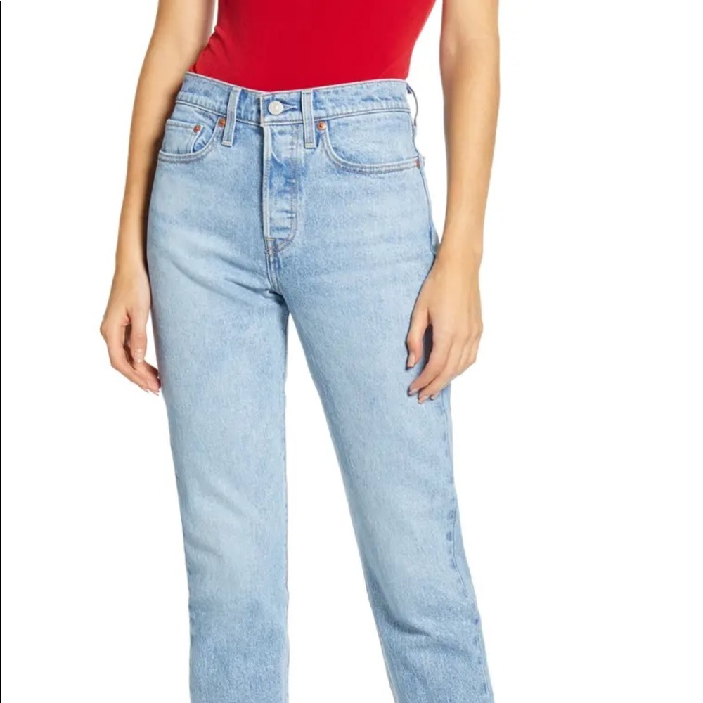 Levi’s Wedgie Icon Fit Ankle Jeans